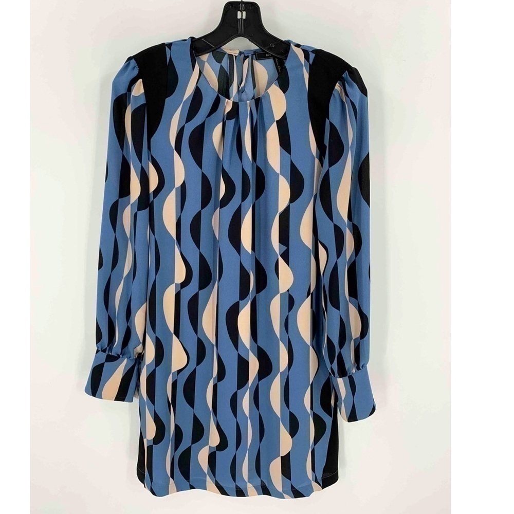 BCBG Maxazria adorable geometric print easy statement dress - Picture 9 of 9